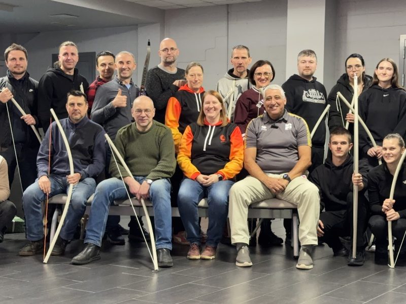 20 cilvēku grupas foto