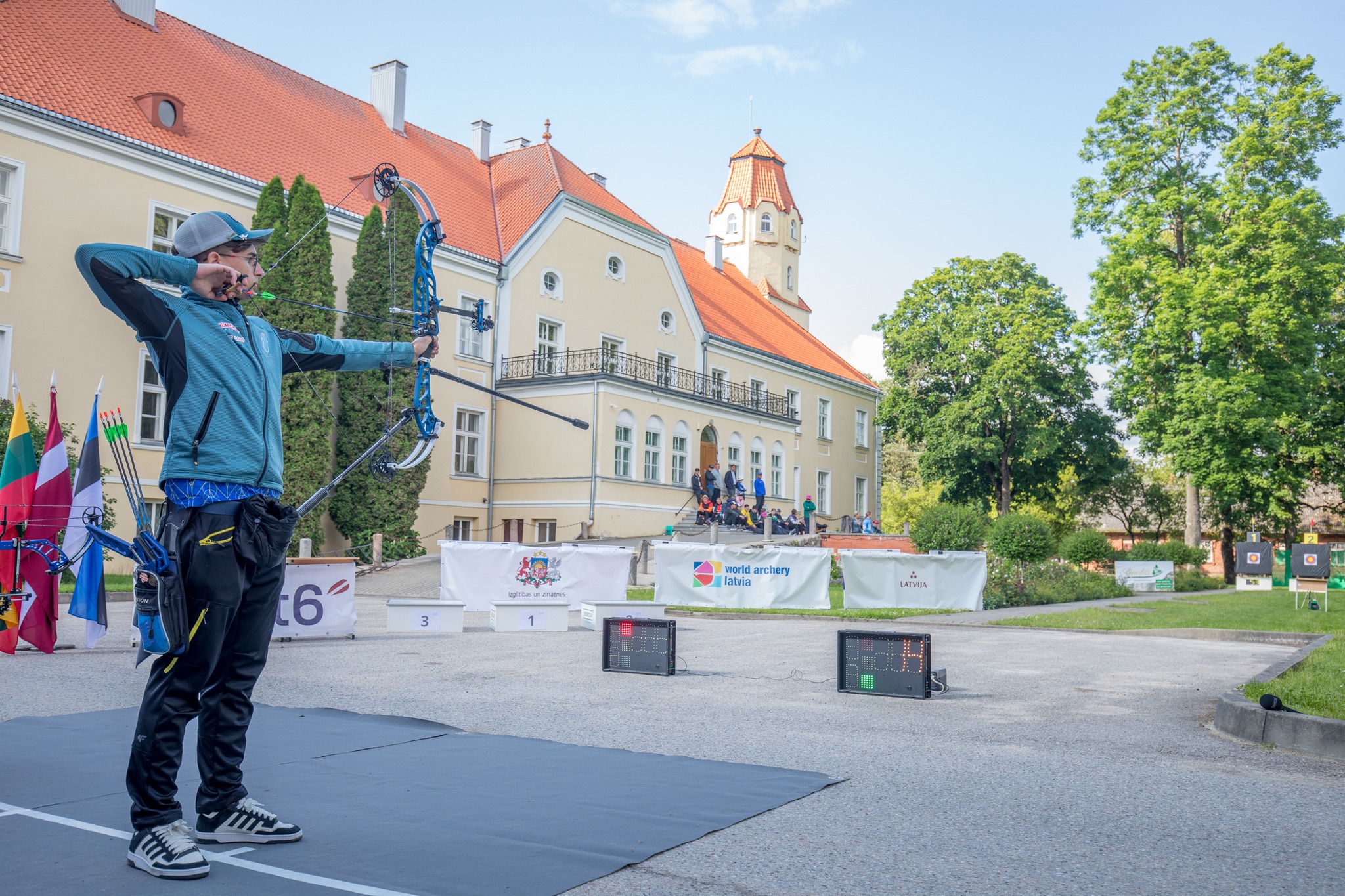 loka šāvējs pie Suntažu muižas
